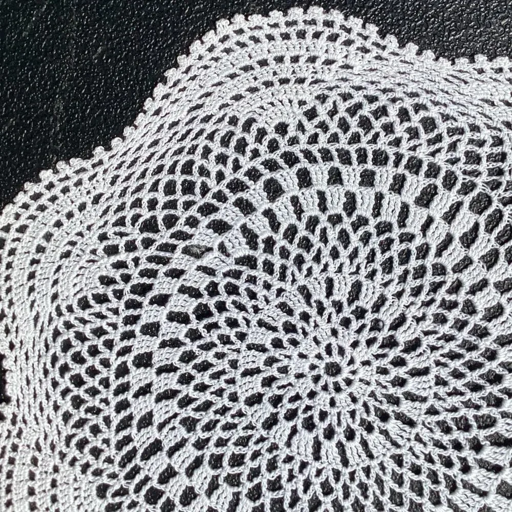 Vintage Handmade Ivory/White Crochet Lace Doily Centerpiece Decor 11